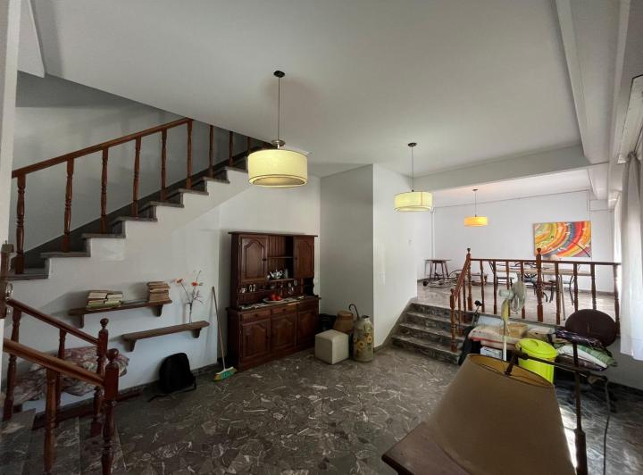 Casa · 168m² · 4 Ambientes · 1 Cochera
