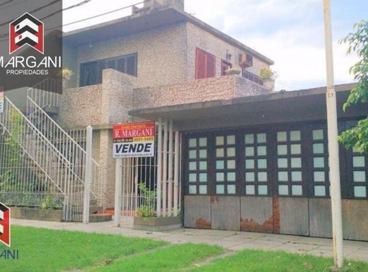 Casa · 260m² · 4 Ambientes · 4 Cocheras