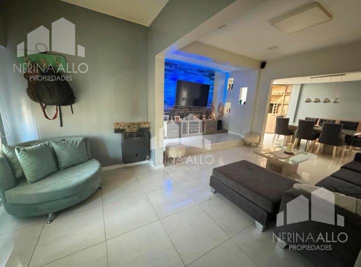 Casa · 100m² · 3 Ambientes · 1 Cochera