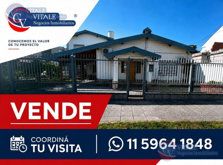 Casa · 271m² · 5 Ambientes · 1 Cochera