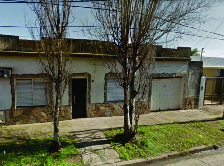 Casa · 146m² · 4 Ambientes · 2 Cocheras