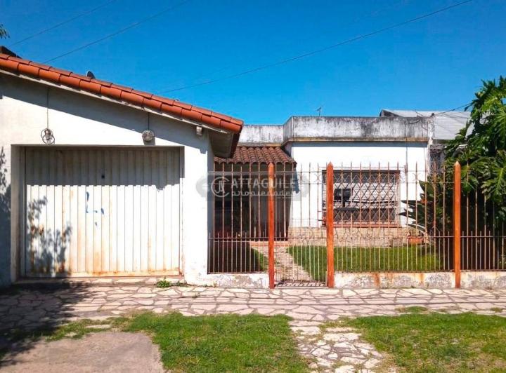 Casa · 210m² · 4 Ambientes · 1 Cochera