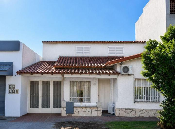 Casa · 150m² · 3 Ambientes · 1 Cochera