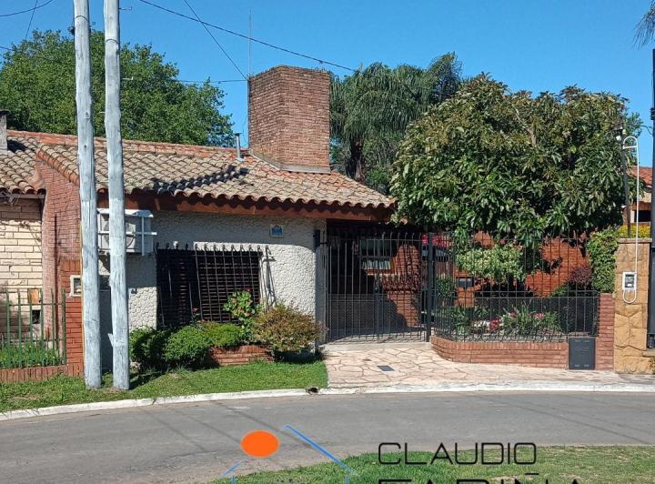Casa · 159m² · 4 Ambientes · 1 Cochera