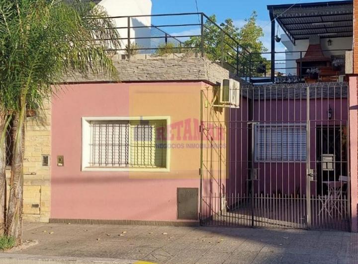 Casa · 60m² · 3 Ambientes · 1 Cochera