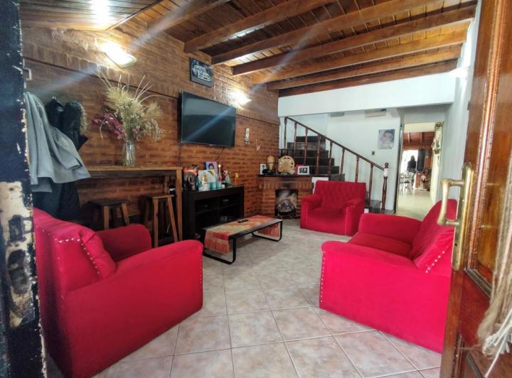 Casa · 85m² · 4 Ambientes · 1 Cochera