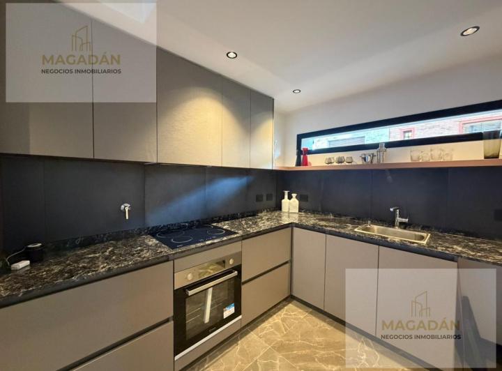 Casa · 137m² · 4 Ambientes · 1 Cochera