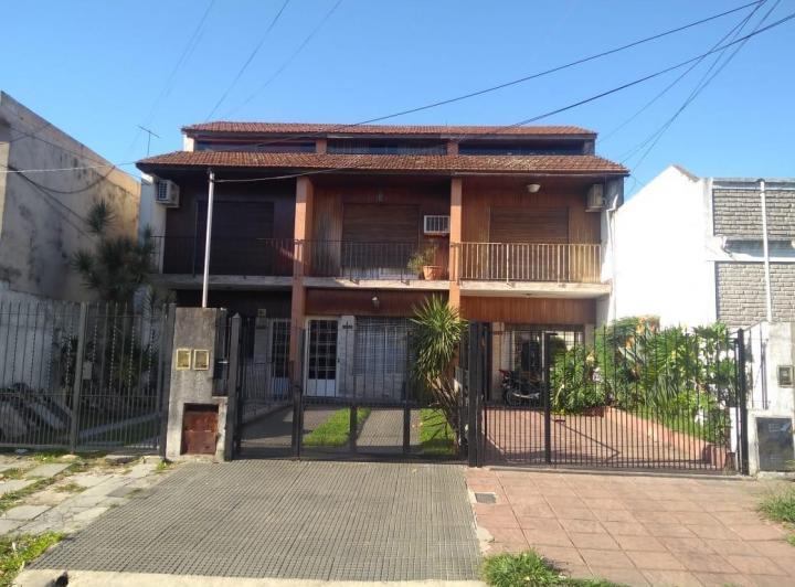 Casa · 120m² · 3 Ambientes · 1 Cochera