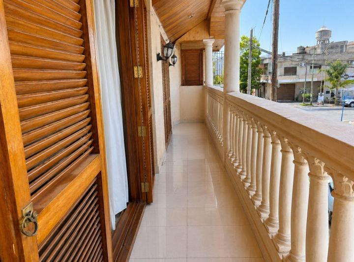Casa · 230m² · 5 Ambientes