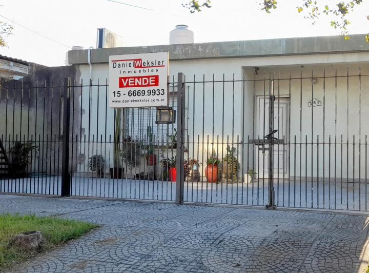 Casa · 195m² · 5 Ambientes · 1 Cochera