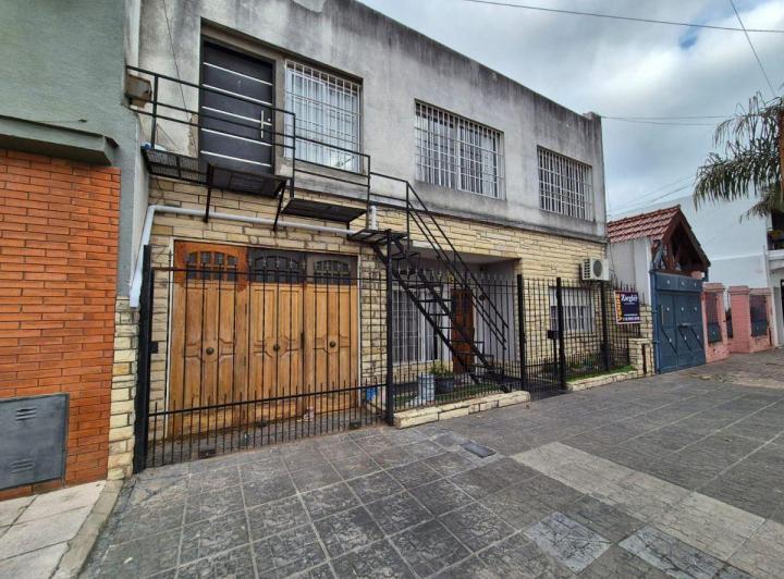 Casa · 249m² · 5 Ambientes · 1 Cochera