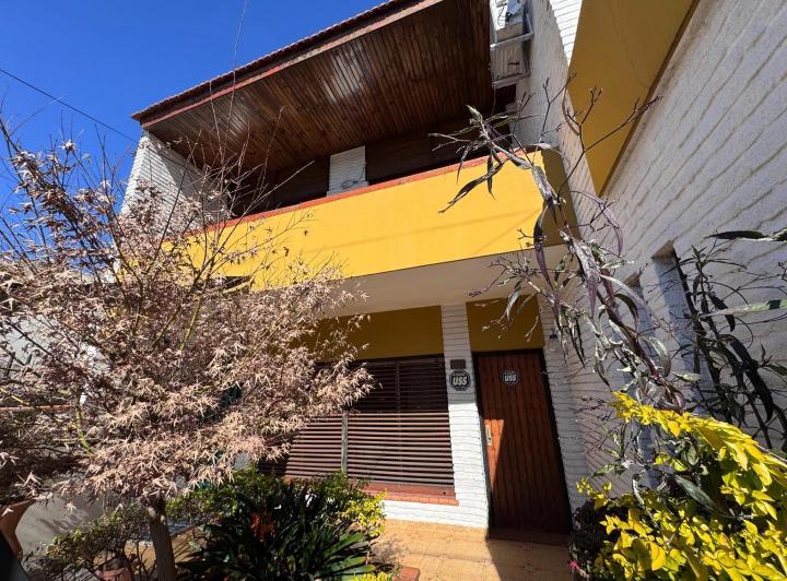 Casa · 278m² · 4 Ambientes · 1 Cochera