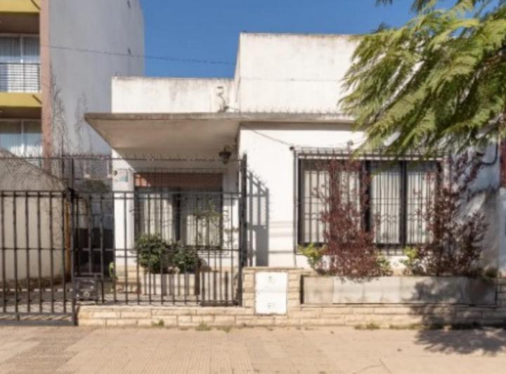 Casa · 118m² · 4 Ambientes · 2 Cocheras
