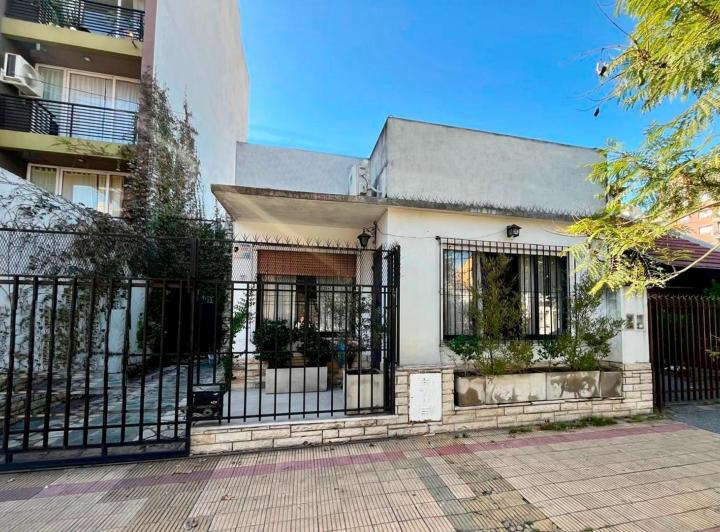 Casa · 126m² · 4 Ambientes · 1 Cochera