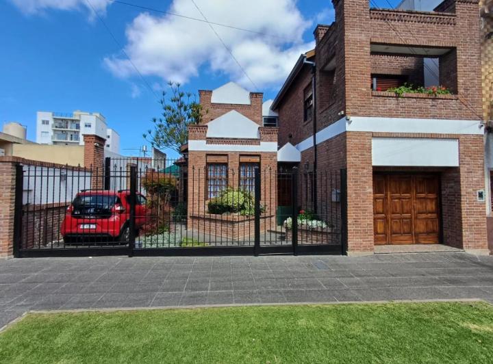 Casa · 350m² · 5 Ambientes