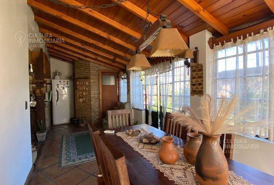 Casa · 158m² · 4 Ambientes · 2 Cocheras