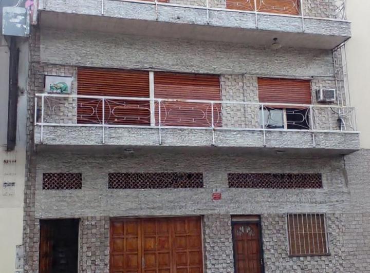Casa · 243m² · 4 Ambientes · 1 Cochera