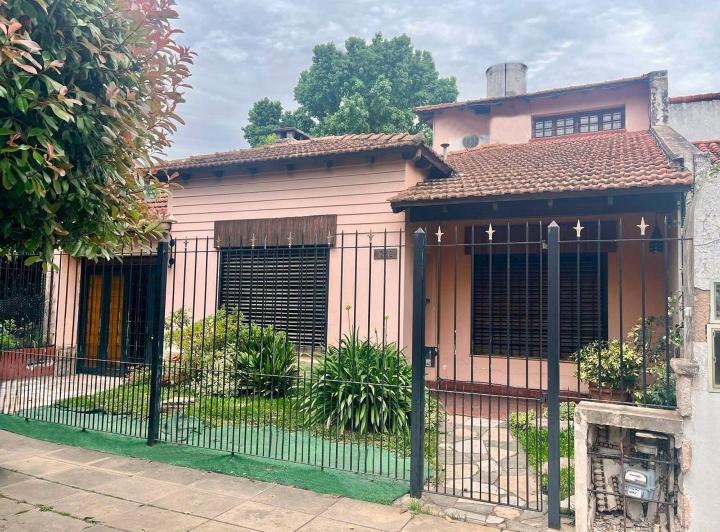 Casa · 147m² · 4 Ambientes · 1 Cochera