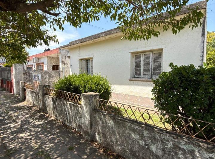 Casa · 60m² · 3 Ambientes · 1 Cochera