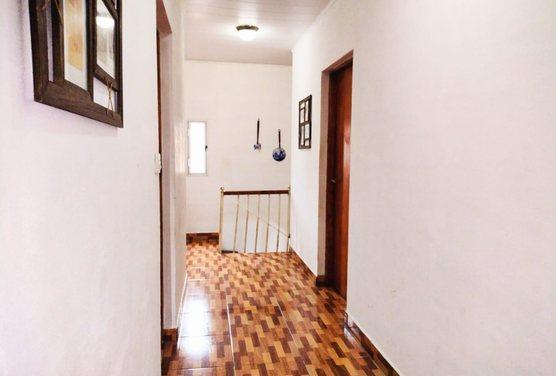Casa · 300m² · 5 Ambientes · 2 Cocheras