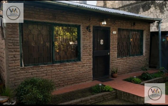 Casa · 70m² · 4 Ambientes · 1 Cochera