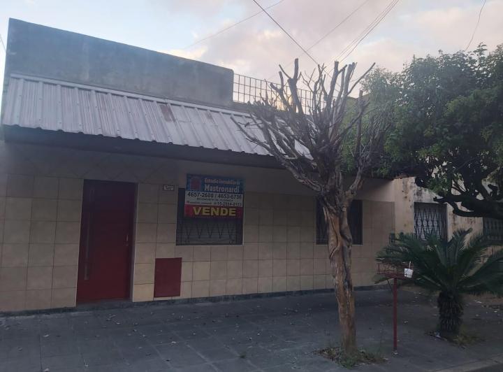 Casa · 120m² · 2 Dormitorios