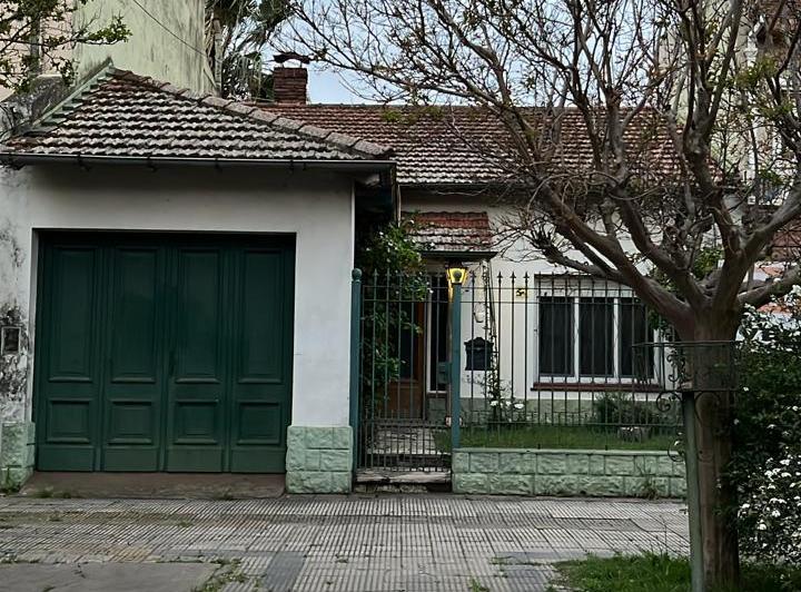 Casa · 100m² · 3 Ambientes · 1 Cochera