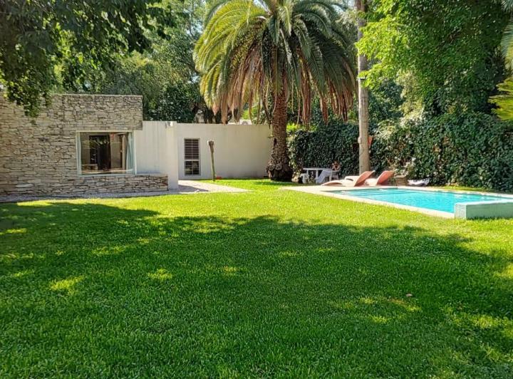 Casa · 186m² · 4 Ambientes · 2 Cocheras