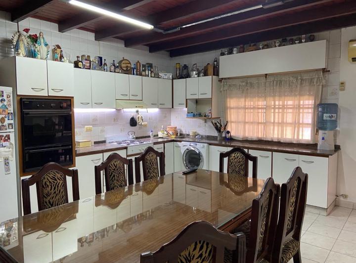 Casa · 235m²