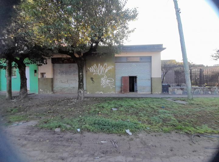 Casa · 200m² · 3 Ambientes · 2 Cocheras