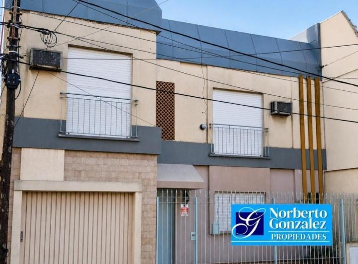 Casa · 193m² · 4 Ambientes · 1 Cochera