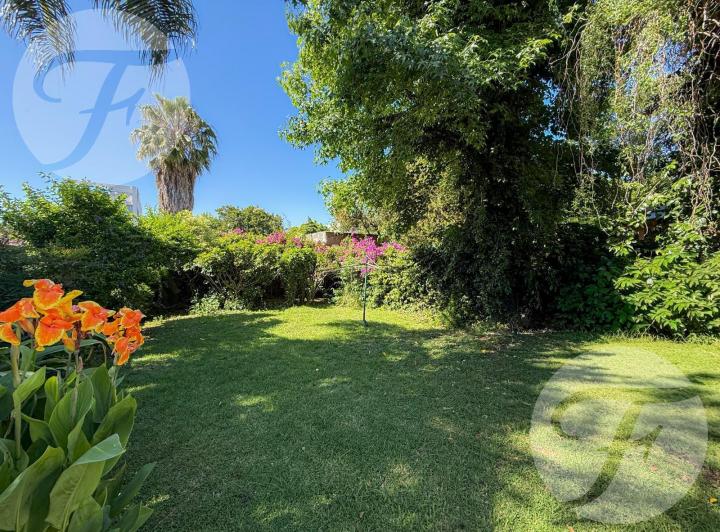 Casa · 92m² · 4 Ambientes · 1 Cochera