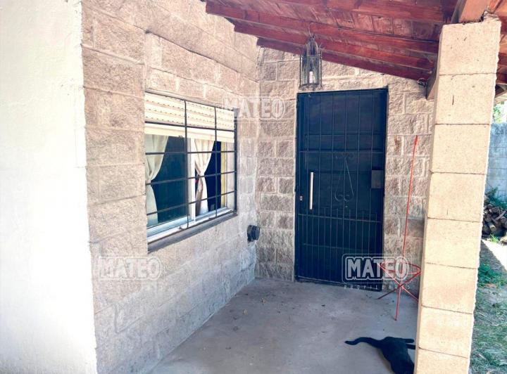 Casa · 1m² · 6 Ambientes · 1 Cochera