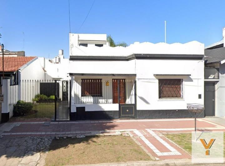 Casa · 110m² · 4 Ambientes · 1 Cochera