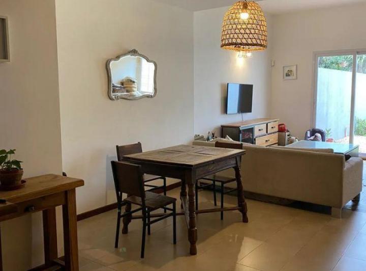 Casa · 83m² · 3 Ambientes · 1 Cochera
