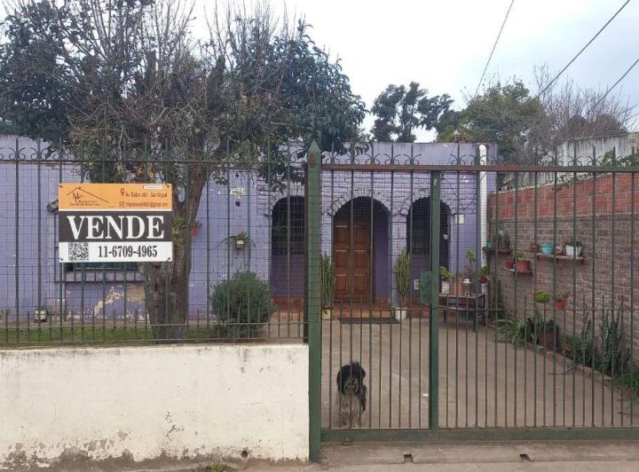 Casa · 92m² · 4 Ambientes · 1 Cochera