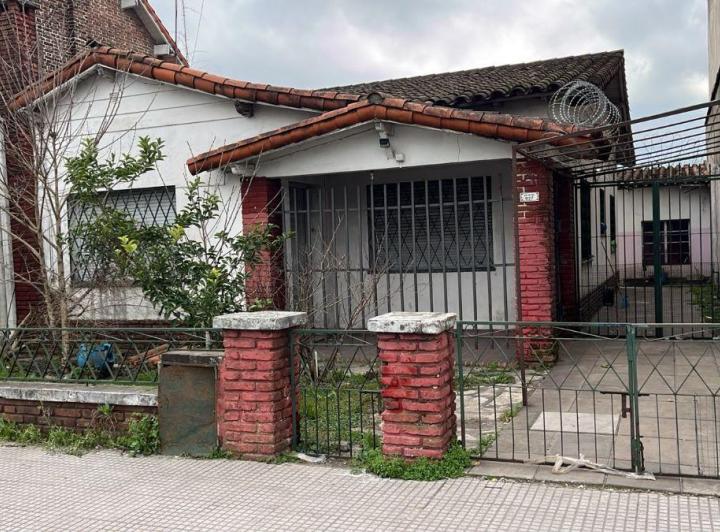 Casa · 100m² · 4 Ambientes · 1 Cochera
