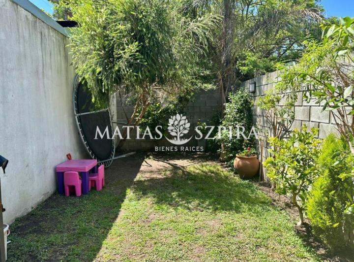 Casa · 83m² · 3 Ambientes · 1 Cochera