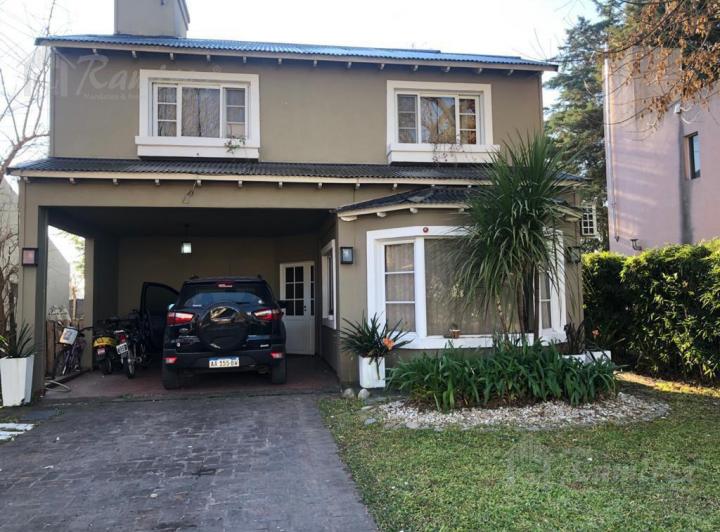 Casa · 170m² · 5 Ambientes · 1 Cochera