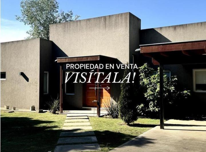 Casa · 185m² · 4 Ambientes · 2 Cocheras