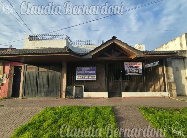 Casa · 100m² · 3 Ambientes · 1 Cochera