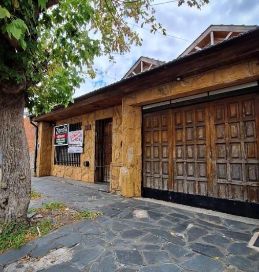 Casa · 90m² · 3 Ambientes · 1 Cochera
