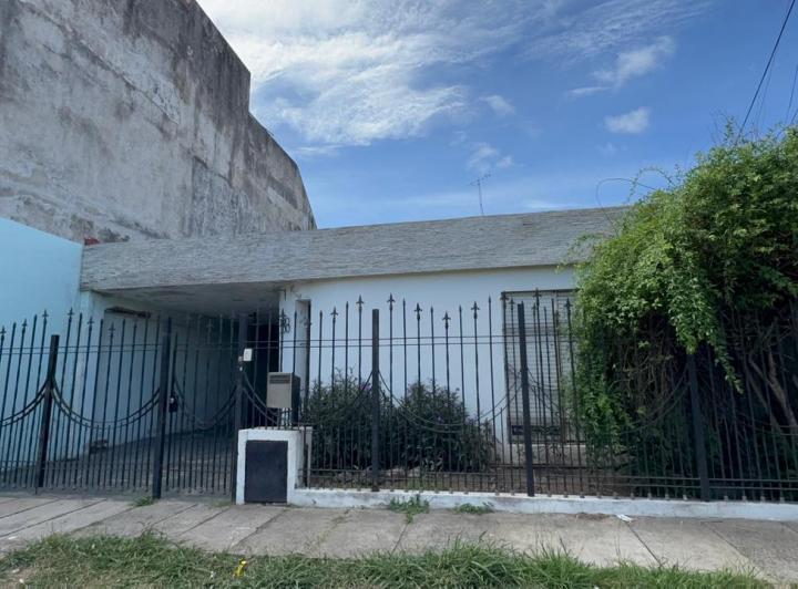 Casa · 110m² · 3 Ambientes · 1 Cochera