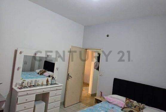 Casa · 124m² · 5 Ambientes · 2 Cocheras