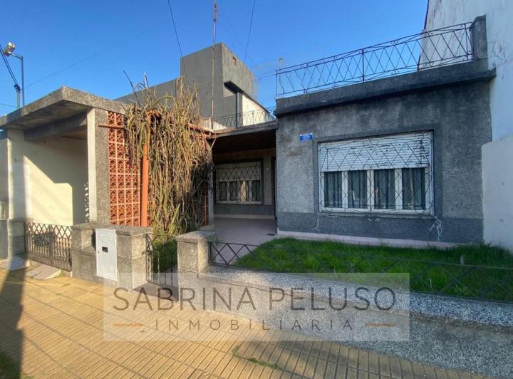 Casa · 193m² · 4 Ambientes · 1 Cochera