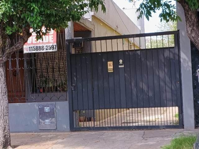 Casa · 140m² · 4 Ambientes · 3 Cocheras