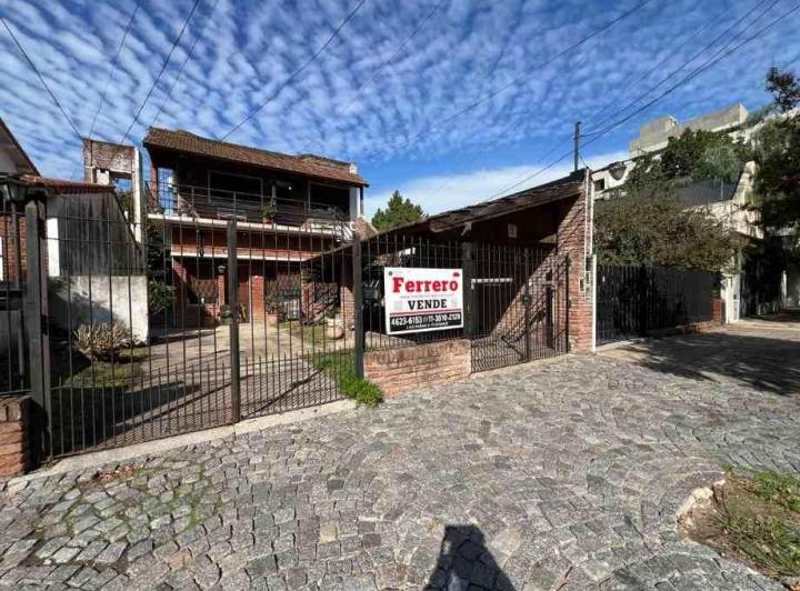 Casa · 111m² · 3 Ambientes · 1 Cochera