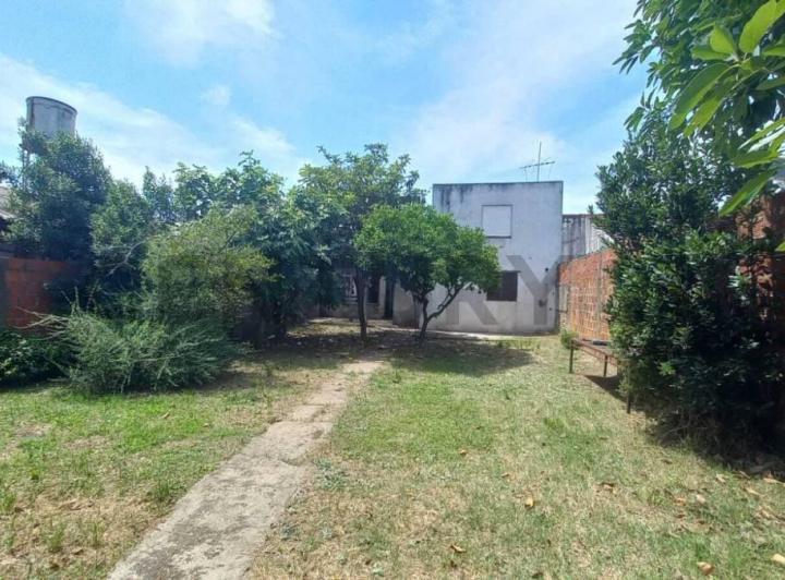 Casa · 200m² · 6 Ambientes