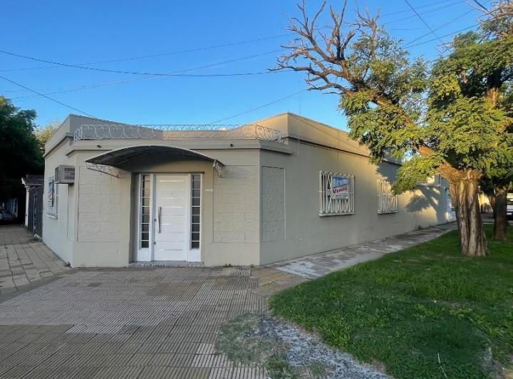 Casa · 110m² · 3 Ambientes · 1 Cochera