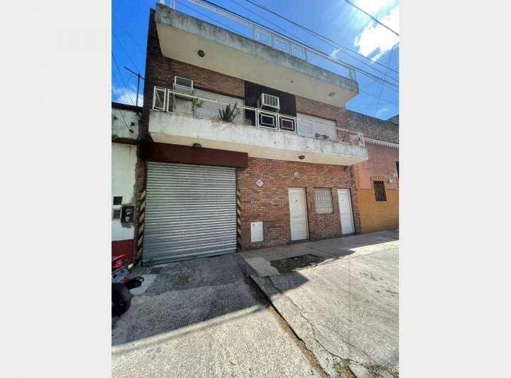 Casa · 303m² · 1 Cochera